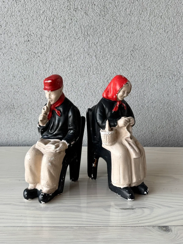 Gipsowe podpórki do książek – para