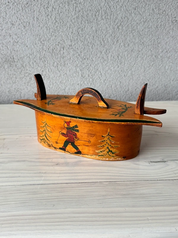Szkatułka Rosemaling Tine, ręcznie wykonana w Norwegii