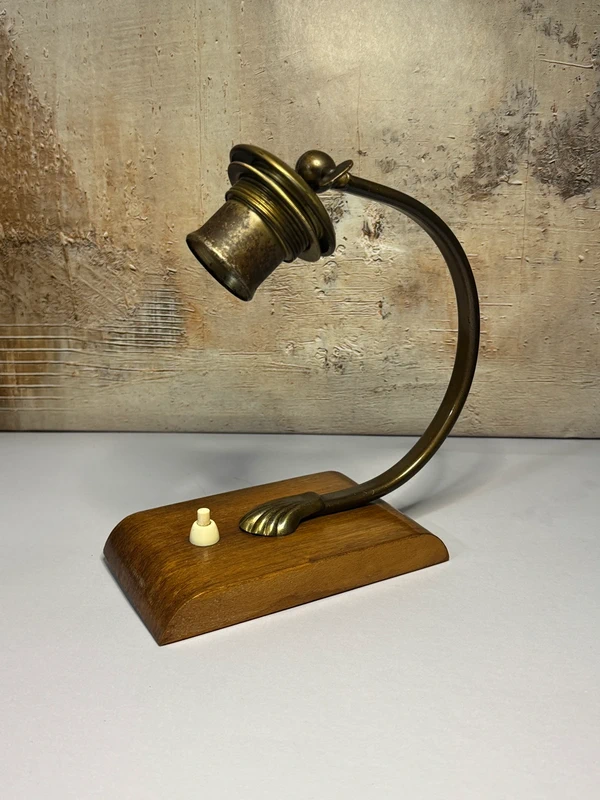 Lampka biurkowa z lat 40 XX wieku
