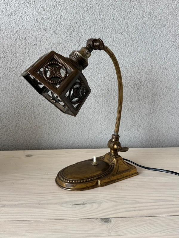 Przedwojenna lampka Art Deco z mosiądzu