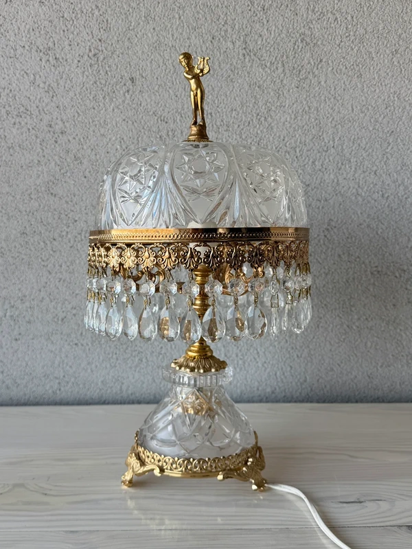 Lampa kryształowa i mosiądzu