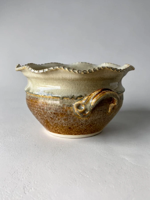 Ceramiczna osłonka misa – S. Mellby, Red Mugo – Rękodzieło 1988 r.
